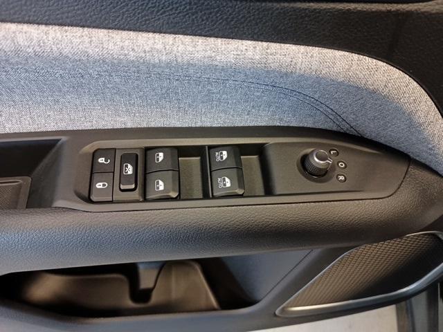 new 2025 Jeep Compass car, priced at $28,585