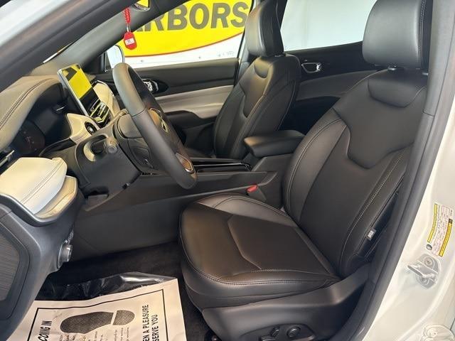 new 2025 Jeep Compass car, priced at $33,115