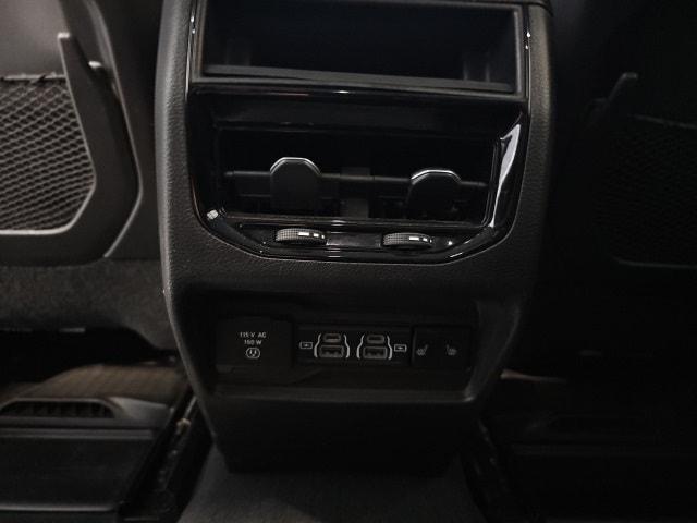 used 2023 Jeep Grand Cherokee car, priced at $31,998
