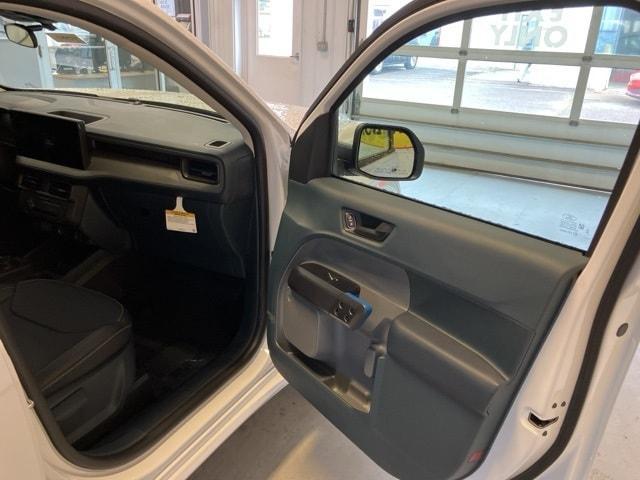 new 2025 Ford Maverick car