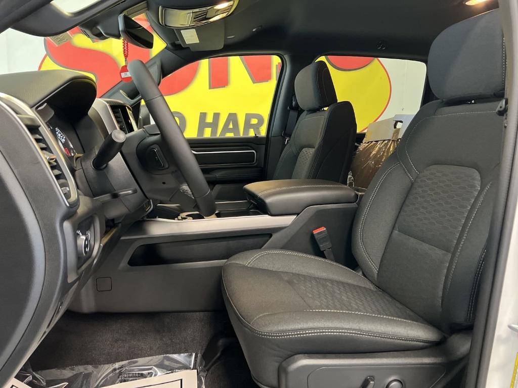 new 2025 Ram 1500 car, priced at $53,425