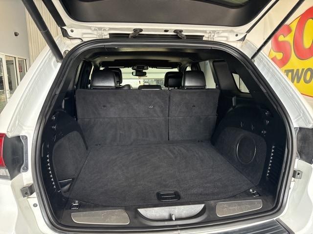 used 2021 Jeep Grand Cherokee car, priced at $30,999