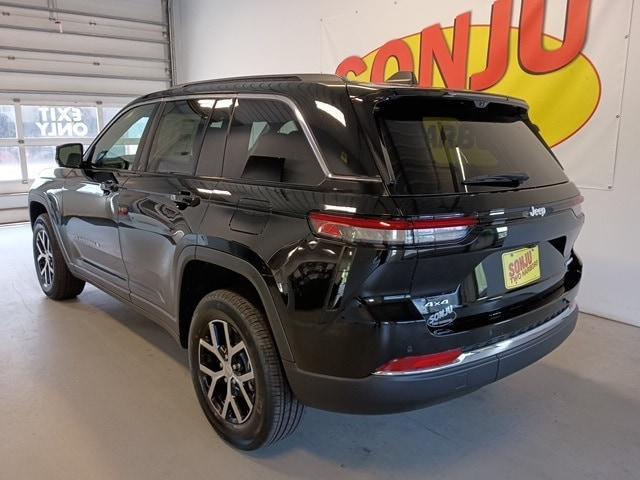 new 2025 Jeep Grand Cherokee car, priced at $49,180