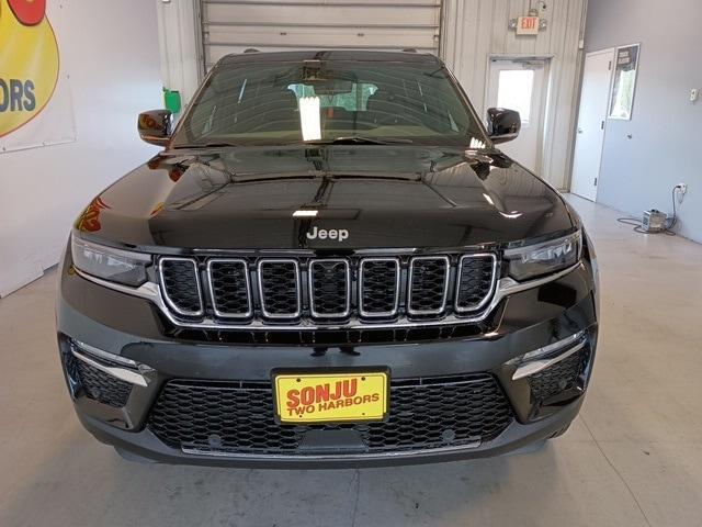 new 2025 Jeep Grand Cherokee car, priced at $49,180