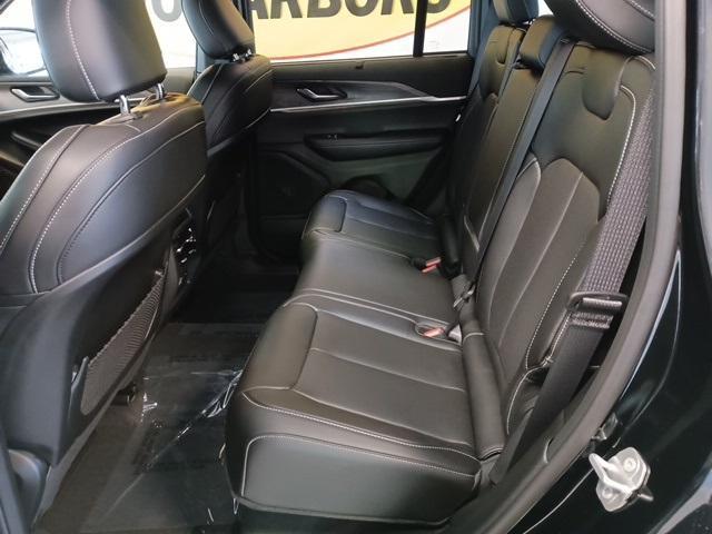 new 2025 Jeep Grand Cherokee car, priced at $49,180