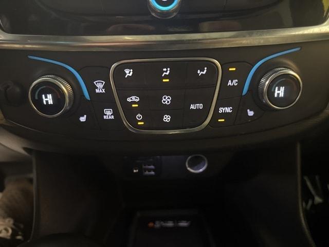 used 2023 Chevrolet Traverse car, priced at $35,989