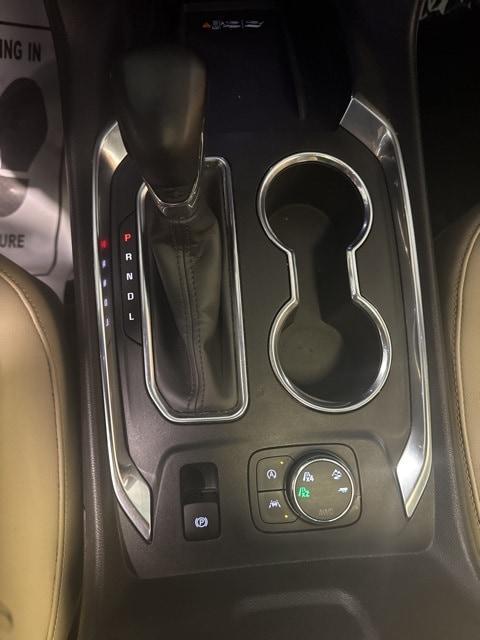 used 2023 Chevrolet Traverse car, priced at $35,989