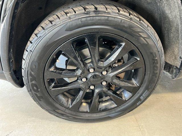 used 2018 Jeep Grand Cherokee car, priced at $20,495
