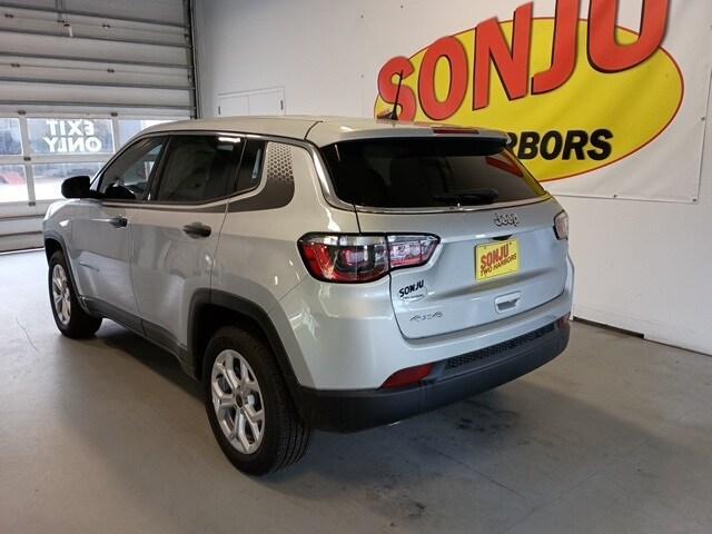 new 2025 Jeep Compass car, priced at $28,585