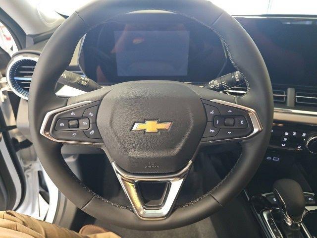 new 2025 Chevrolet Trax car, priced at $24,955