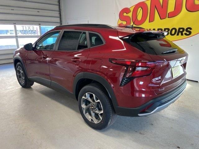 new 2025 Chevrolet Trax car, priced at $22,999