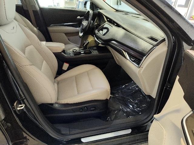 used 2021 Cadillac XT4 car, priced at $21,999