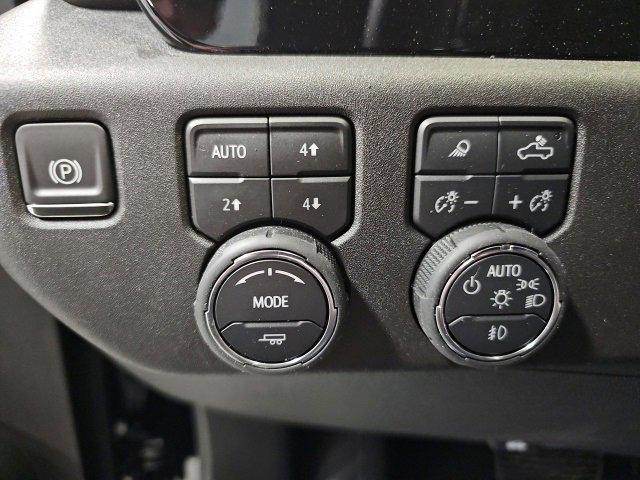 new 2025 Chevrolet Silverado 1500 car, priced at $60,047
