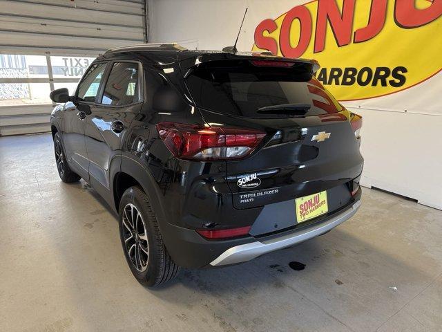 new 2025 Chevrolet TrailBlazer car, priced at $29,581