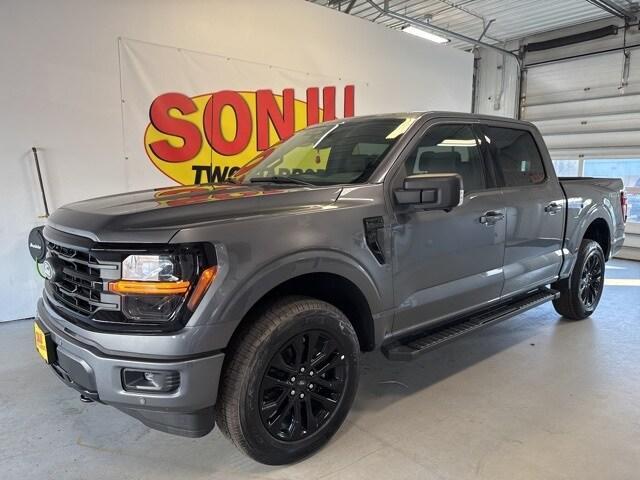 new 2025 Ford F-150 car, priced at $62,382