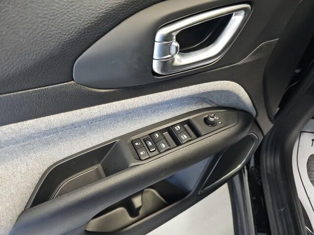 new 2025 Jeep Compass car, priced at $28,585