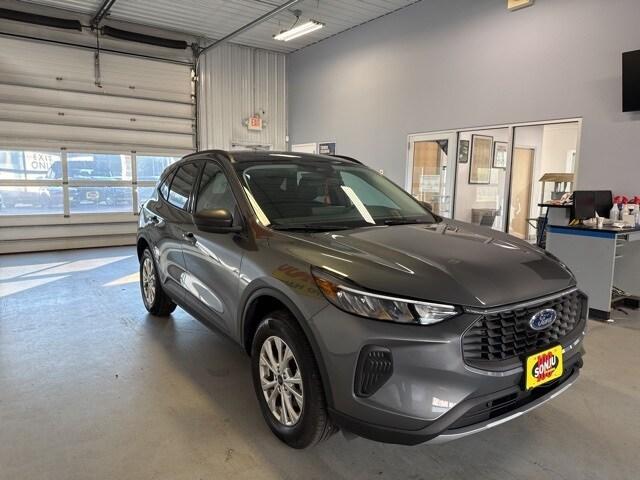 new 2025 Ford Escape car, priced at $30,483