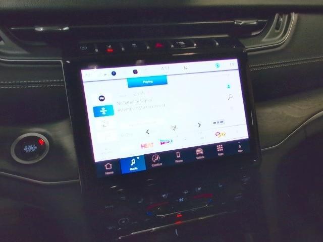 new 2025 Jeep Grand Cherokee car, priced at $52,180