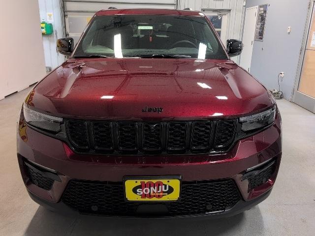 new 2025 Jeep Grand Cherokee car, priced at $52,180