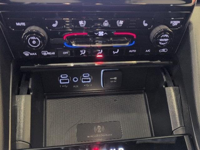 new 2025 Jeep Grand Cherokee car, priced at $52,180