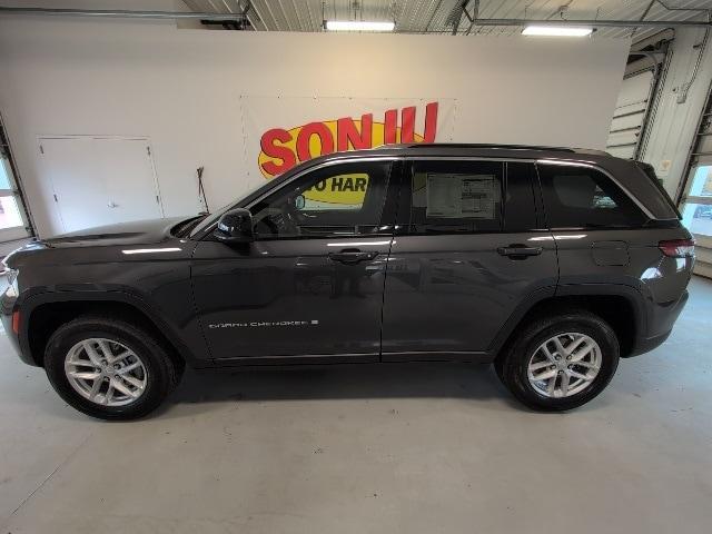 new 2025 Jeep Grand Cherokee car, priced at $42,915