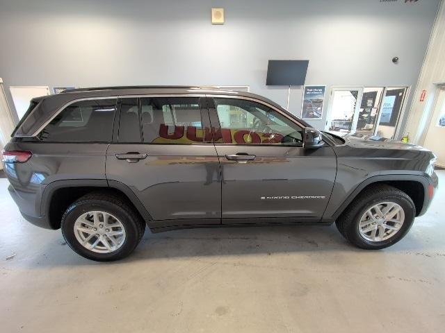 new 2025 Jeep Grand Cherokee car, priced at $38,415