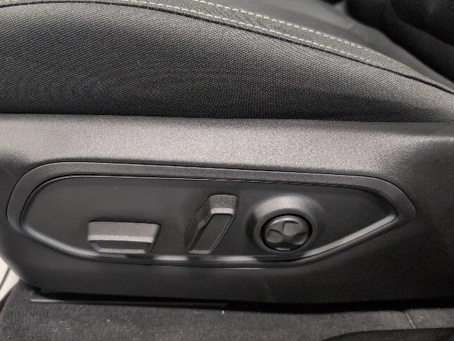 new 2025 Jeep Grand Cherokee car, priced at $38,415