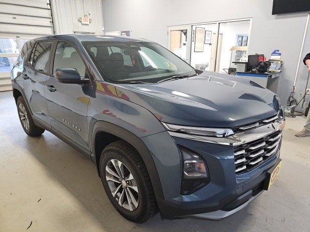new 2026 Chevrolet Equinox car, priced at $31,592