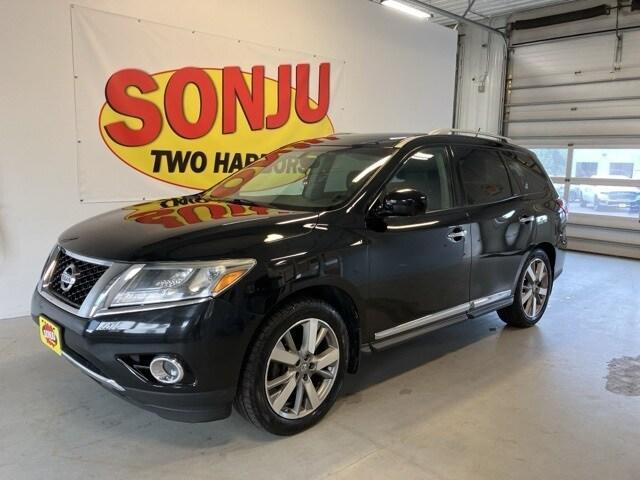 used 2014 Nissan Pathfinder car, priced at $11,994
