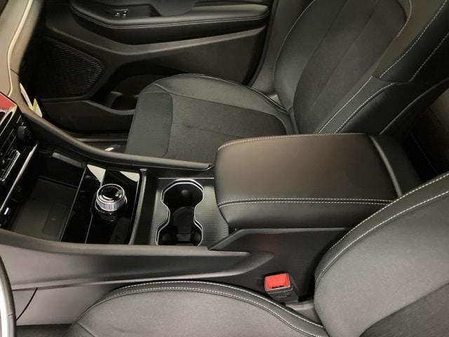 new 2025 Jeep Grand Cherokee car, priced at $38,415