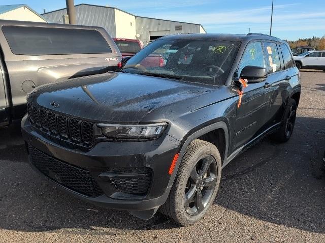 used 2023 Jeep Grand Cherokee car, priced at $31,998