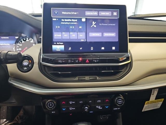 new 2025 Jeep Compass car, priced at $32,435