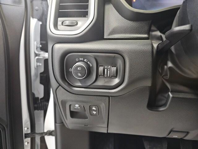 new 2025 Ram 1500 car, priced at $54,535