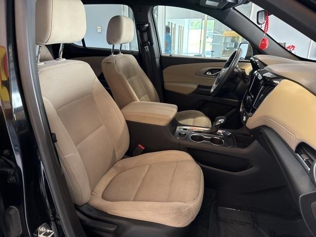 used 2023 Chevrolet Traverse car, priced at $25,899