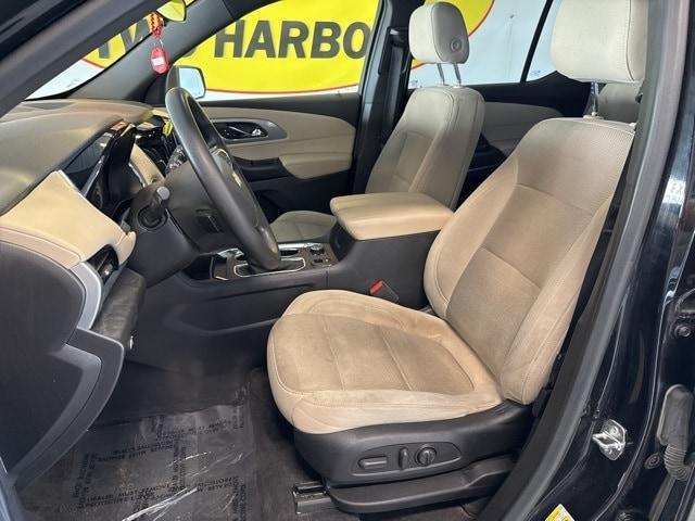 used 2023 Chevrolet Traverse car, priced at $25,899