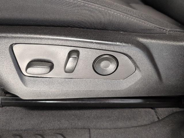 used 2023 Chevrolet Colorado car, priced at $30,994