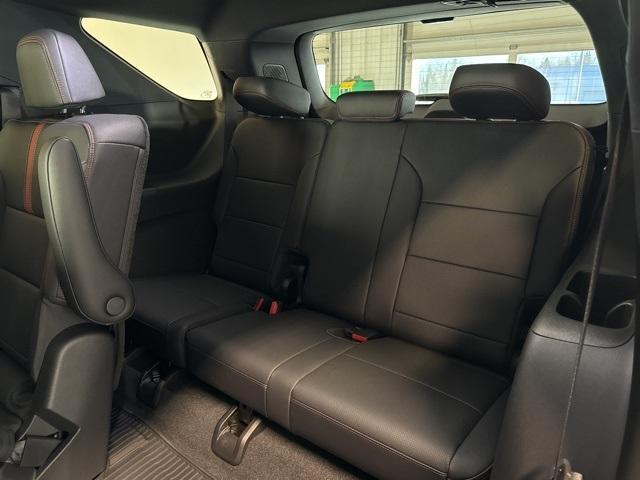 new 2025 Chevrolet Traverse car, priced at $58,620