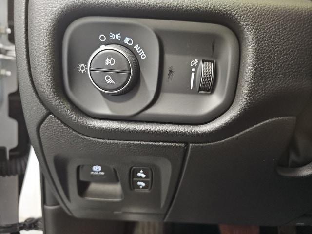 new 2025 Ram 1500 car, priced at $51,915