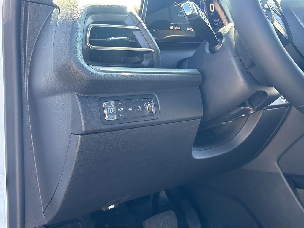 new 2026 Chevrolet Traverse car, priced at $46,215