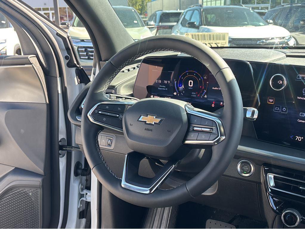 new 2026 Chevrolet Traverse car, priced at $46,215