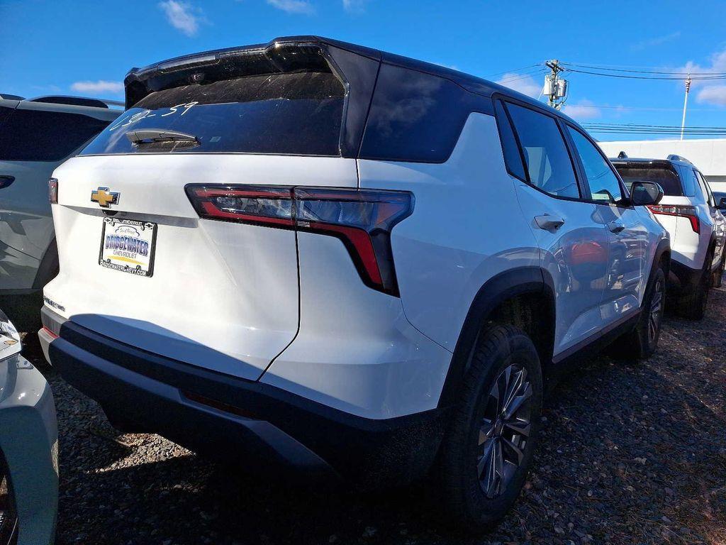 new 2025 Chevrolet Equinox car, priced at $33,575