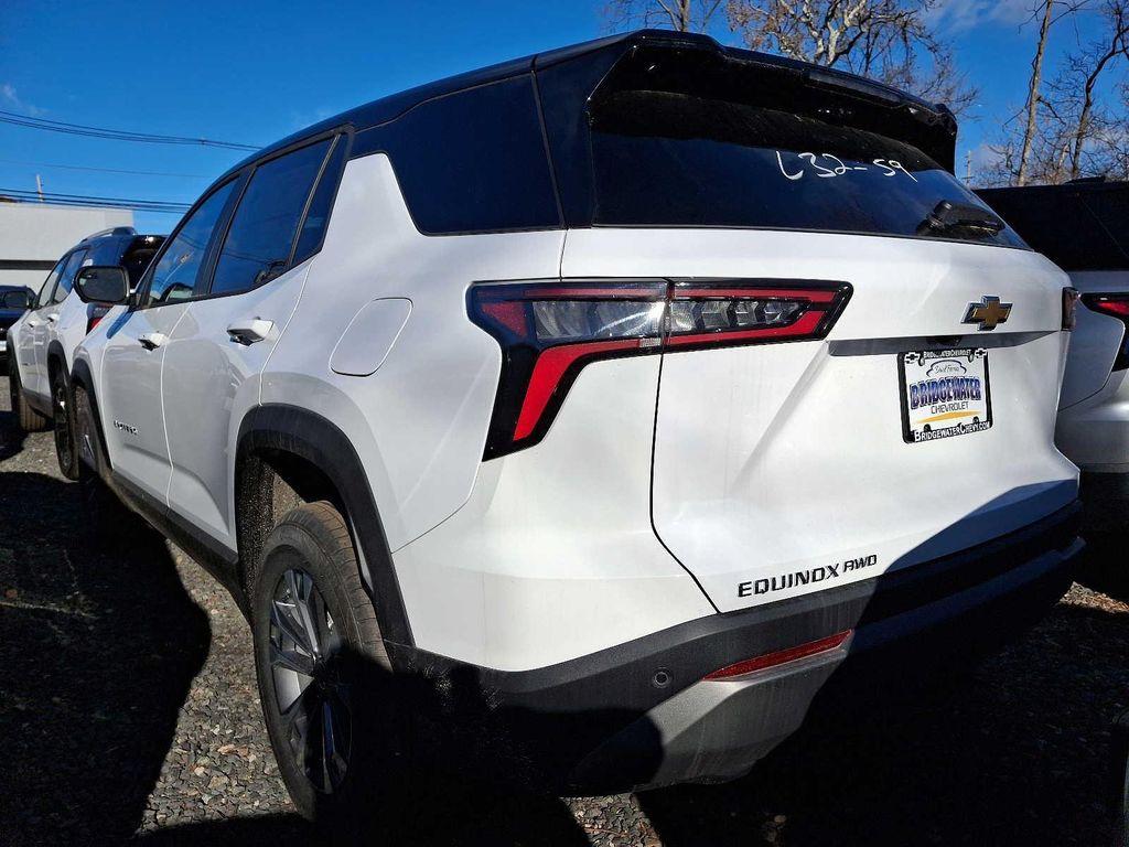 new 2025 Chevrolet Equinox car, priced at $33,575