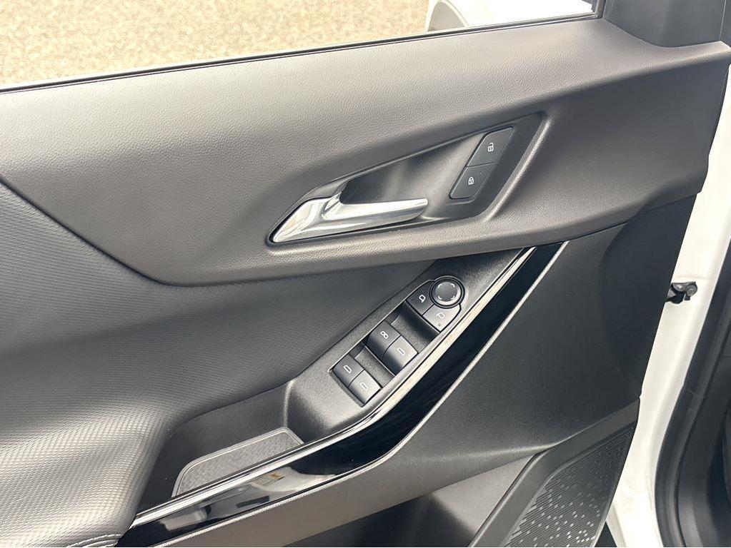 new 2025 Chevrolet Equinox car, priced at $33,090