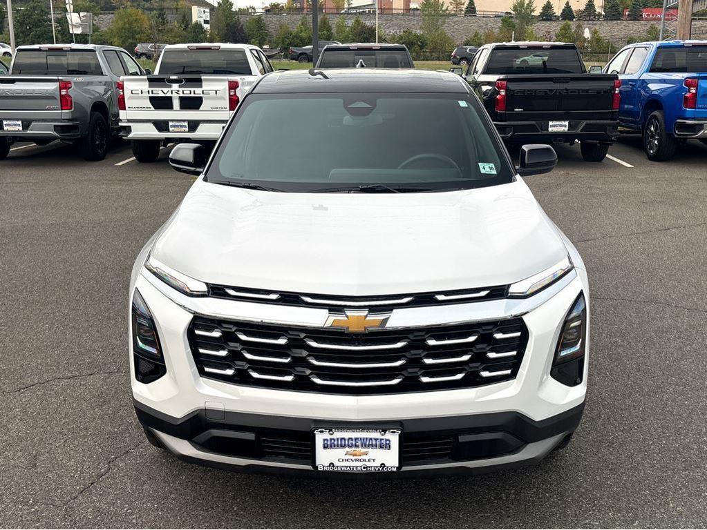 new 2025 Chevrolet Equinox car, priced at $33,090