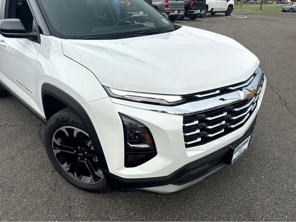 new 2025 Chevrolet Equinox car, priced at $33,090