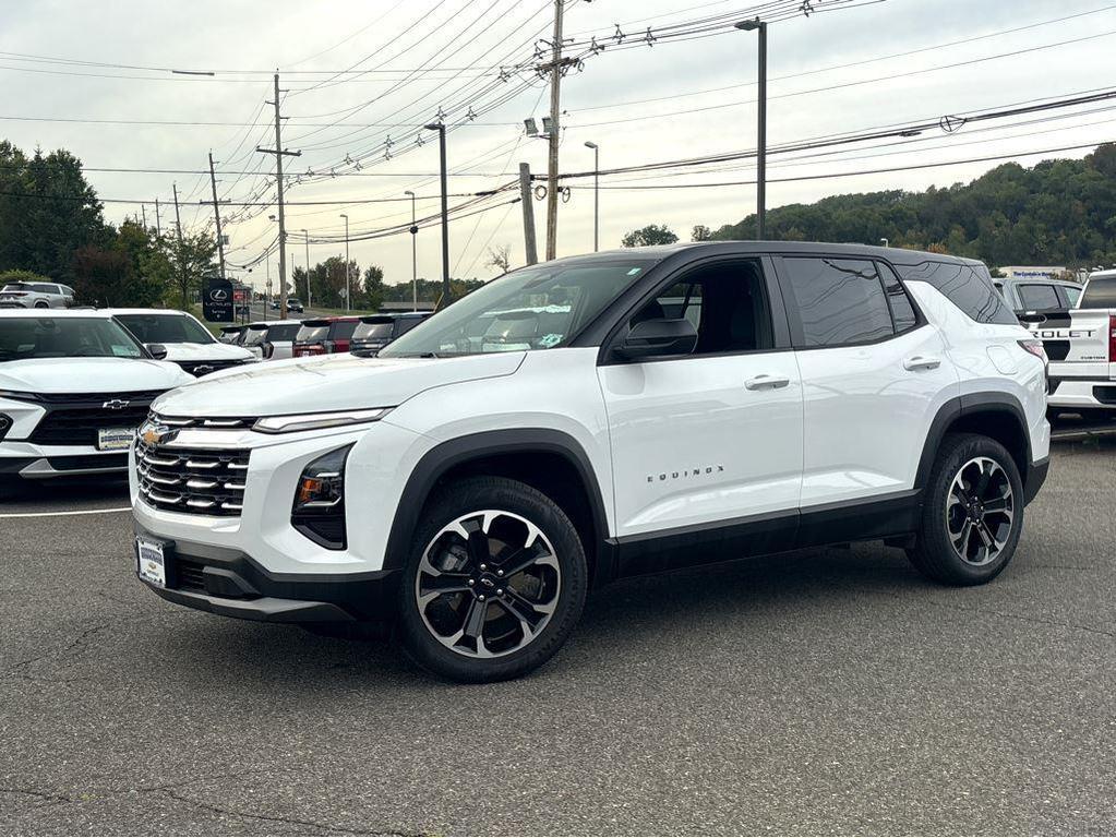 new 2025 Chevrolet Equinox car, priced at $33,090