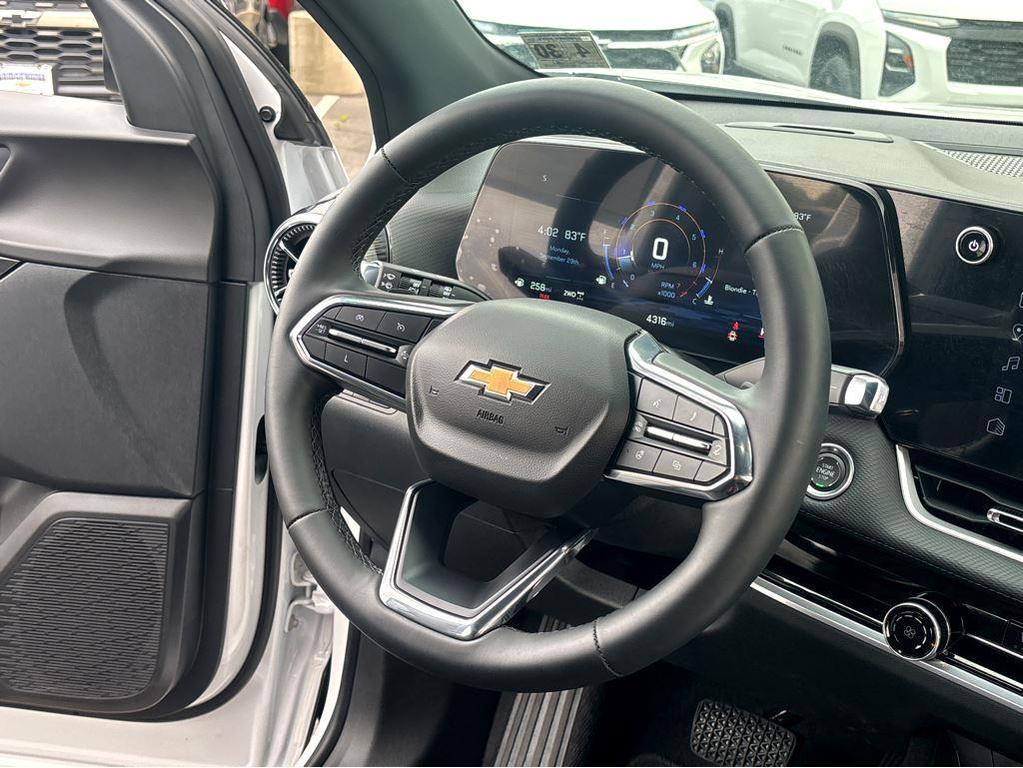 new 2025 Chevrolet Equinox car, priced at $33,090