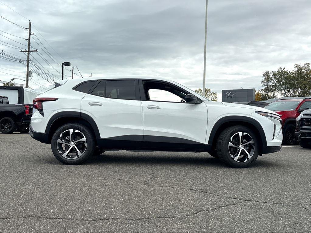 new 2025 Chevrolet Trax car, priced at $24,854