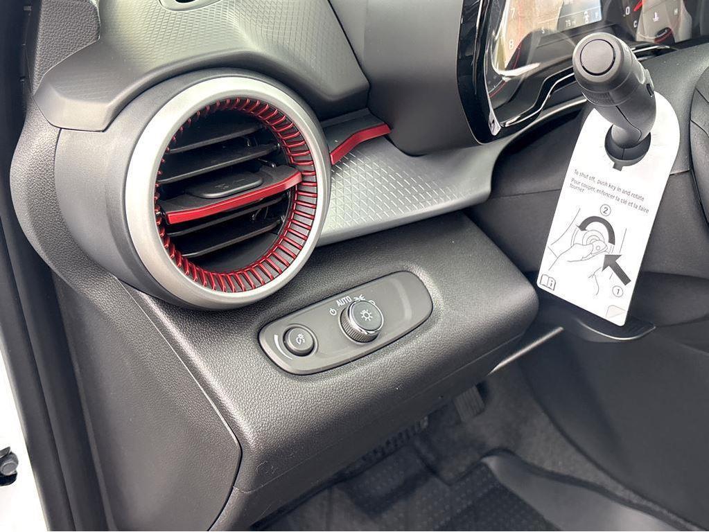 new 2025 Chevrolet Trax car, priced at $24,854