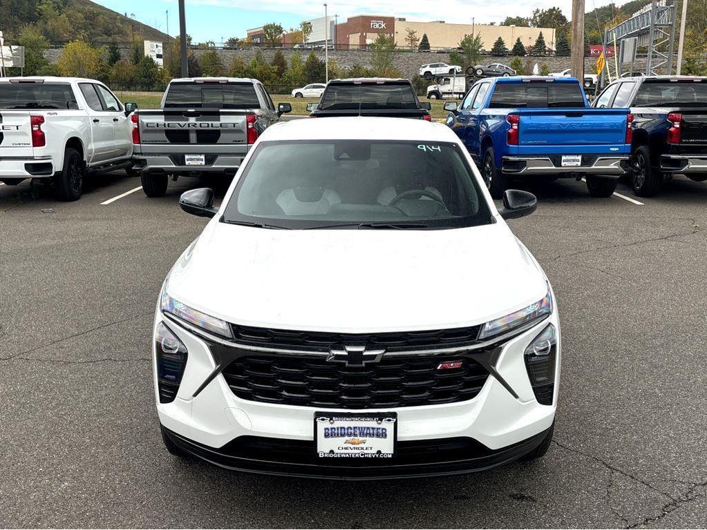 new 2025 Chevrolet Trax car, priced at $24,854